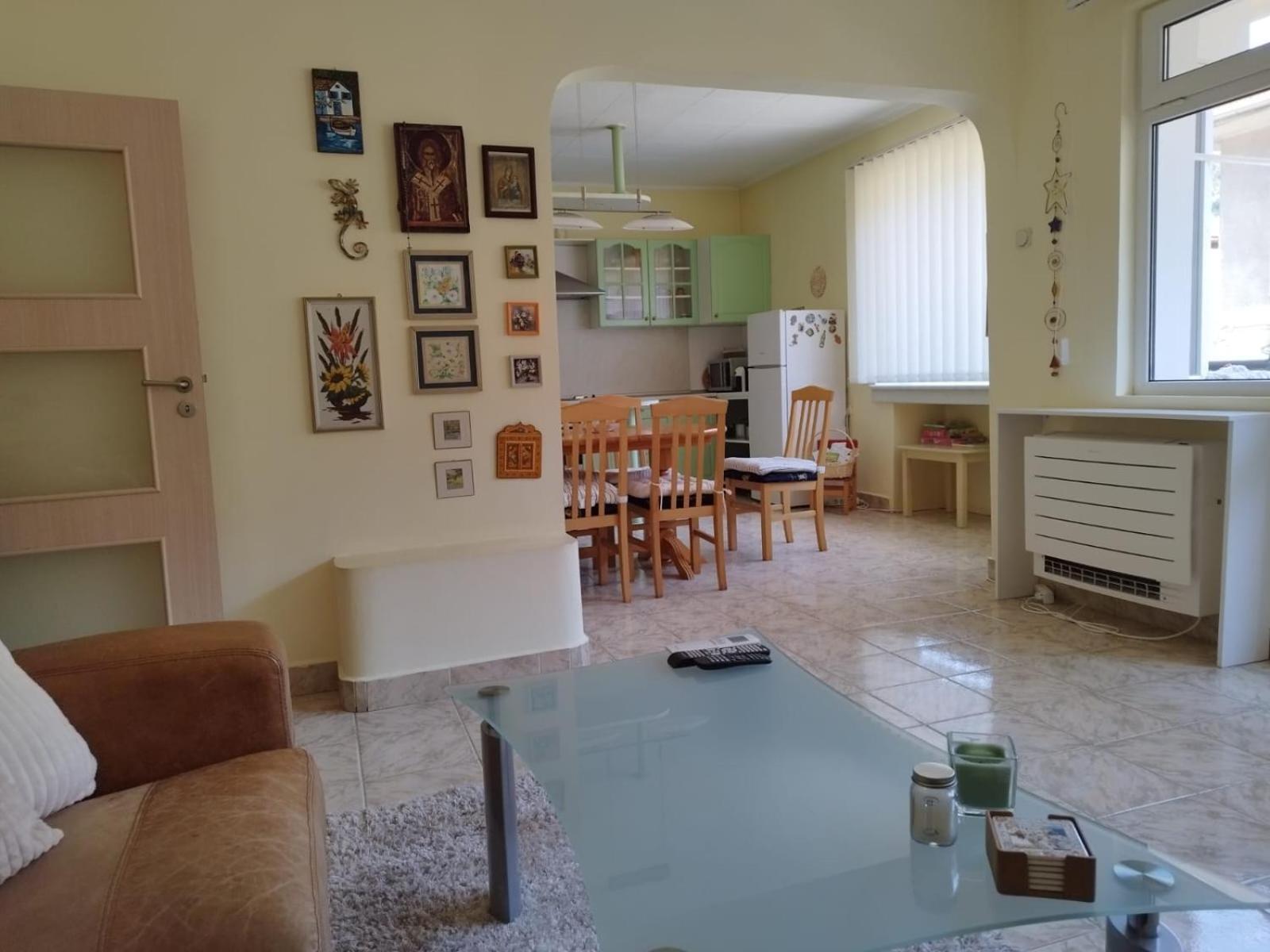 Apartment Maddie Teteven Εξωτερικό φωτογραφία